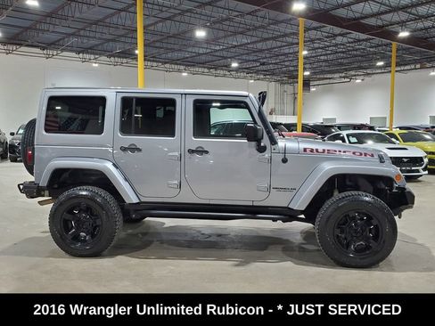 Used 2016 Jeep Wrangler Unlimited Rubicon w/ Connectivity Group AWD/4WD image 5