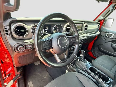 Used 2022 Jeep Wrangler Unlimited Sport AWD/4WD image 12