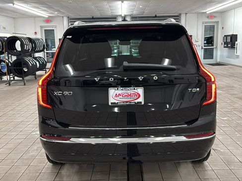 New 2026 Volvo XC90 T8 Ultra w/ Protection Package Premier AWD/4WD image 6