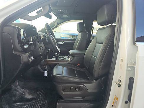 Used 2023 GMC Sierra 1500 SLT w/ SLT Convenience Package AWD/4WD image 3