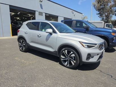 Used 2023 Volvo XC40 B5 Ultimate w/ Climate Package