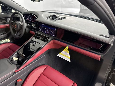 Used 2026 Porsche Panamera 4 AWD/4WD image 29