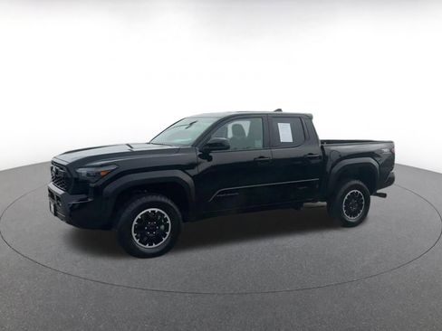 Used 2025 Toyota Tacoma TRD Off-Road image 8