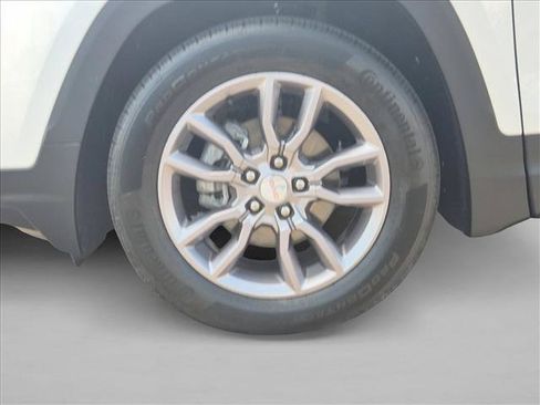 Used 2022 GMC Terrain SLT FWD image 25