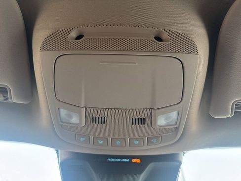 Used 2024 Ford Expedition XLT image 22