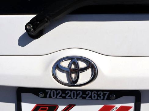 Used 2005 Toyota Highlander 4WD V6 image 9