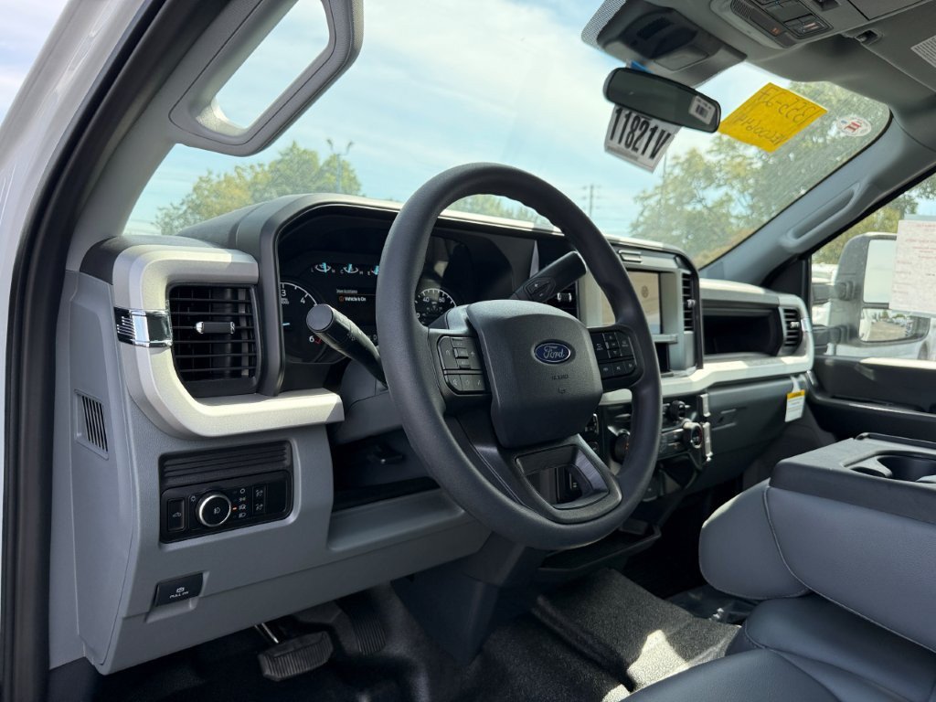 New 2027 Ford F350 XL w/ XL Chrome Package AWD/4WD image 17