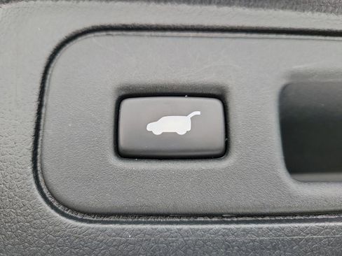 Used 2023 Honda Passport EX-L image 9