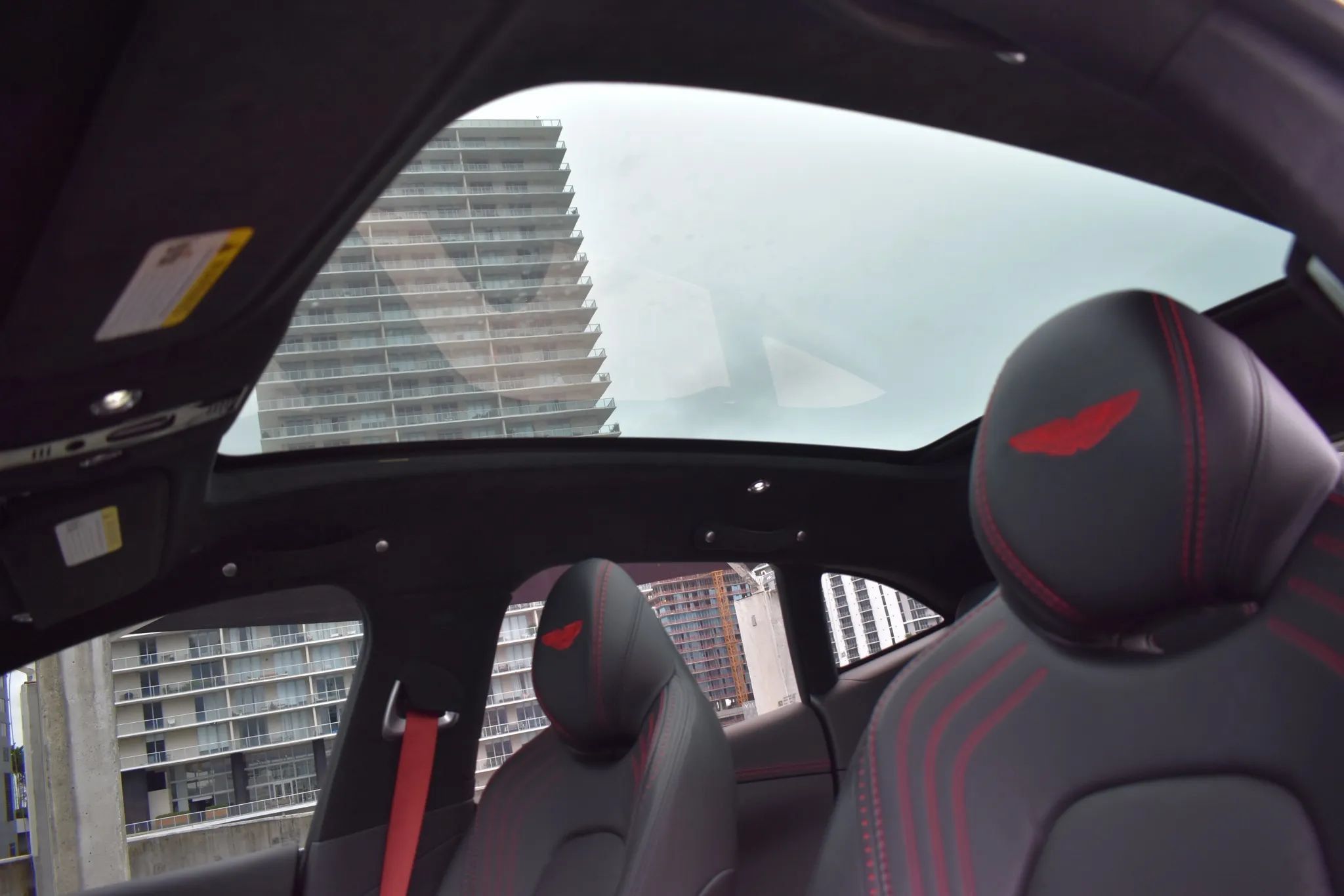Used 2021 Aston Martin DBX AWD/4WD image 10