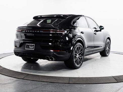 Used 2024 Porsche Cayenne S image 30