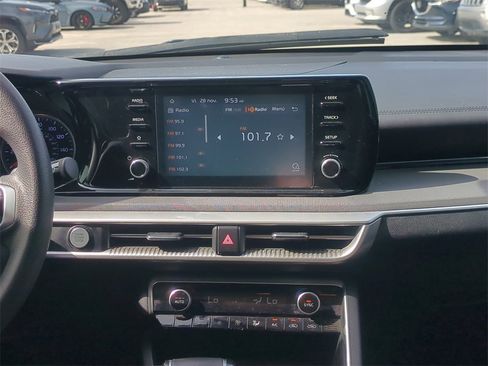 Used 2022 Kia K5 LXS image 19