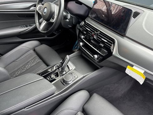 Used 2023 BMW 530e 530e w/ Executive Package image 34