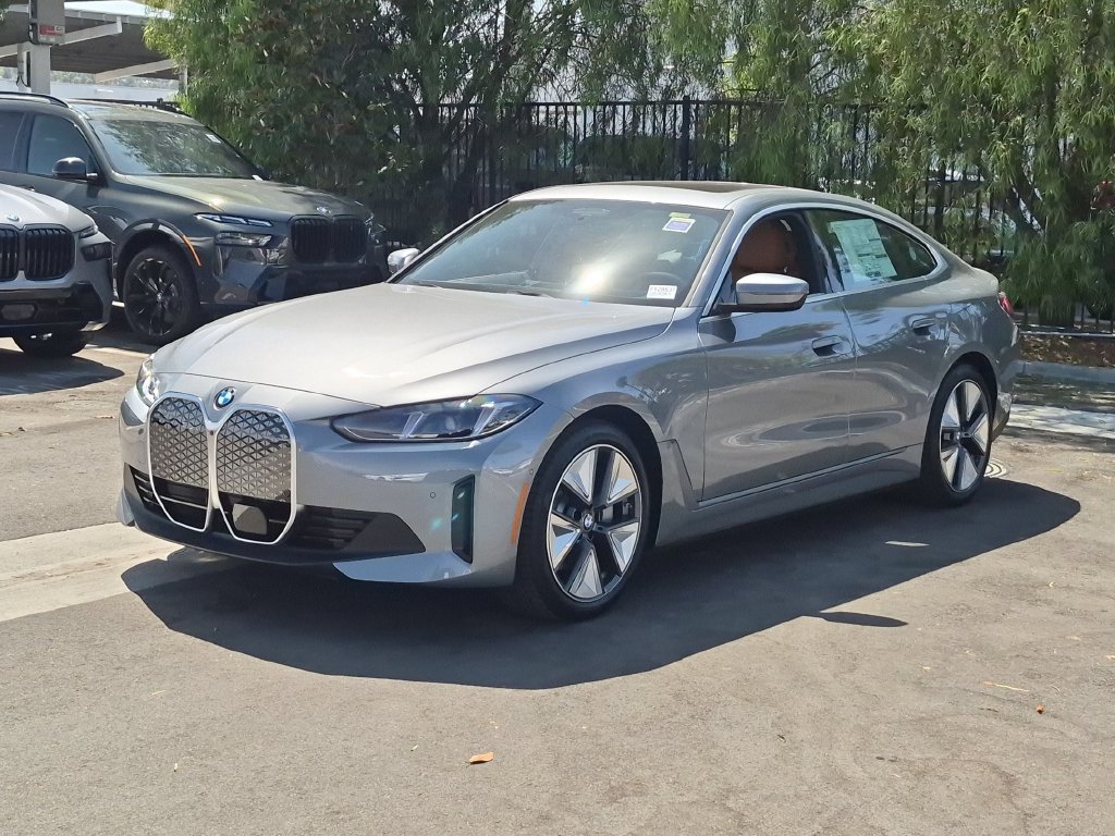 New 2026 BMW i4 xDrive40i w/ Premium Package AWD/4WD image 2