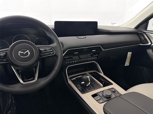 New 2026 MAZDA CX-90 3.3 Turbo w/ Preferred Package AWD/4WD image 33
