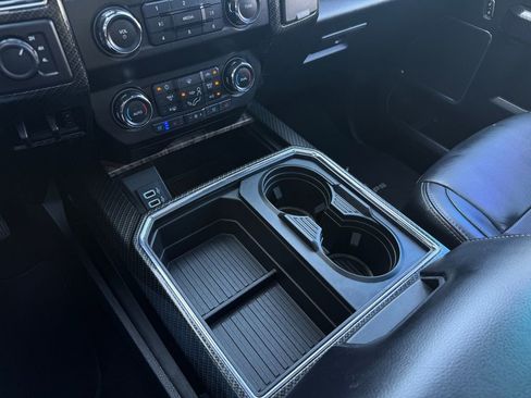 Used 2019 Ford F250 Lariat w/ Lariat Ultimate Package AWD/4WD image 30