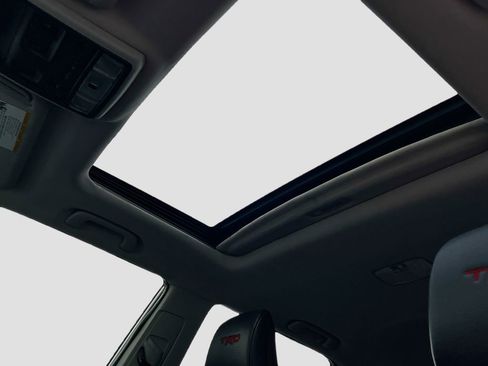 Used 2018 Toyota 4Runner TRD Off-Road Premium image 22