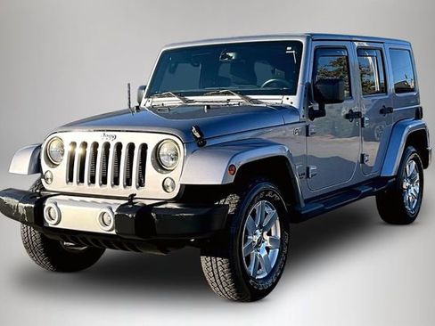 Used 2015 Jeep Wrangler Unlimited Sahara w/ Max Tow Package image 2