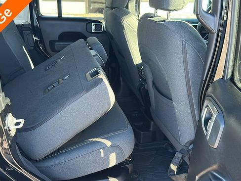 Used 2025 Jeep Wrangler Unlimited Sport S 4xe AWD/4WD image 31