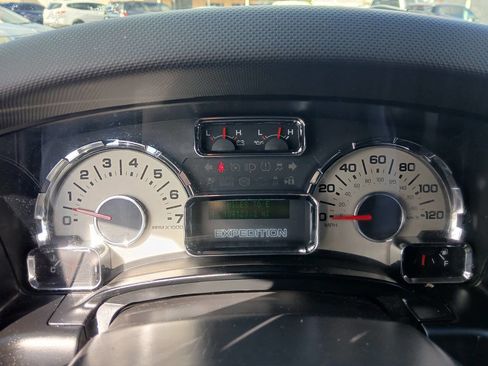 Used 2014 Ford Expedition Limited RWD image 18