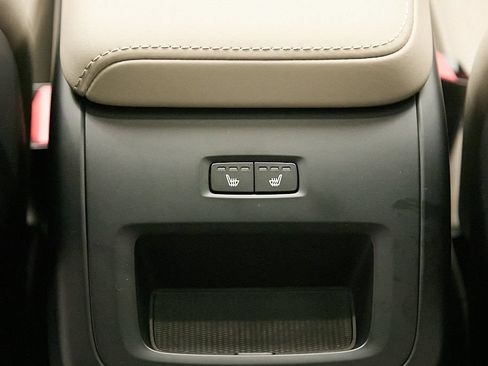 Certified 2026 Volvo XC60 B5 Plus AWD/4WD image 22