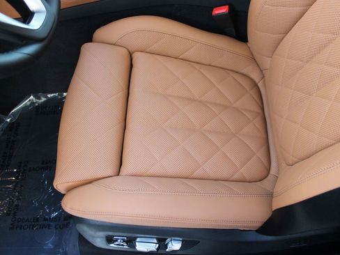 New 2026 BMW X5 xDrive50e image 14