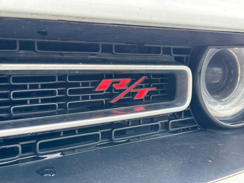Used 2020 Dodge Challenger R/T RWD image 3