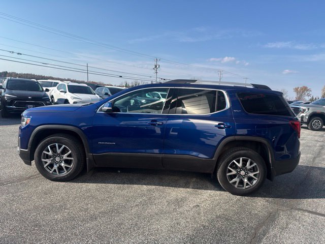 Used 2023 GMC Acadia SLT w/ Preferred Package AWD/4WD image 4