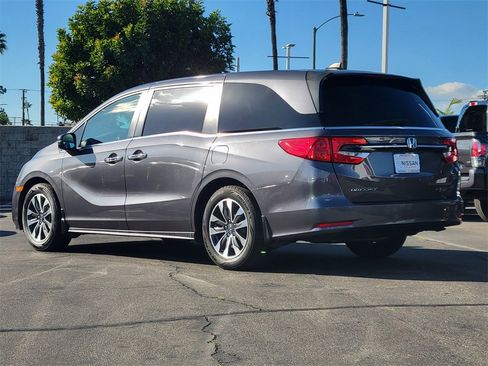 Used 2022 Honda Odyssey EX-L image 2