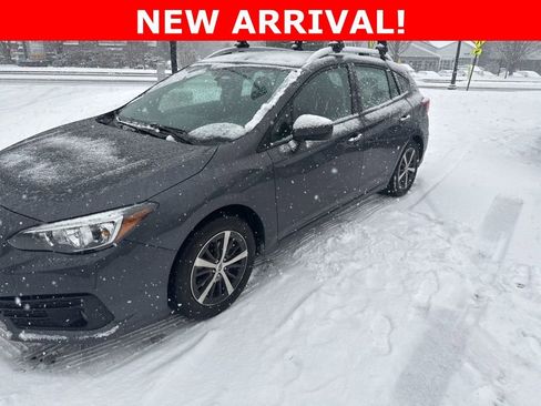 Used 2023 Subaru Impreza Premium image 2