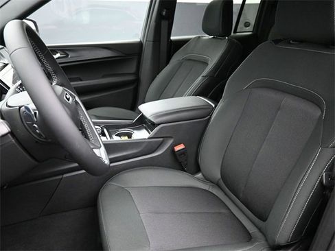 New 2025 Jeep Grand Cherokee Laredo image 13