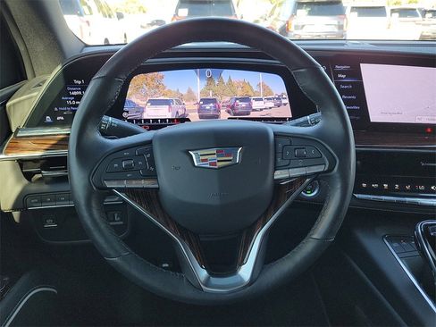 Used 2022 Cadillac Escalade ESV Luxury image 24