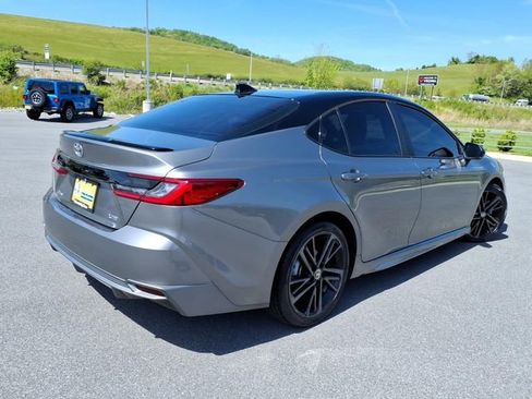 Used 2025 Toyota Camry XSE image 8