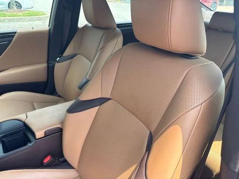 Used 2019 Lexus ES 350 w/ Accessory Package 2 FWD image 2