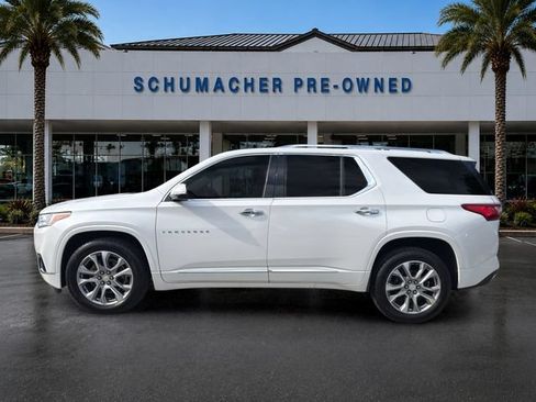 Used 2021 Chevrolet Traverse Premier FWD image 4