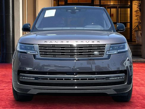 Used 2023 Land Rover Range Rover SE AWD/4WD image 3