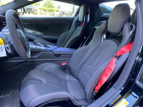 New 2026 Chevrolet Corvette E-Ray AWD/4WD image 17
