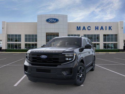 New 2026 Ford Expedition Active RWD image 32