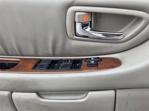 Used 2003 Toyota Avalon XLS image 28