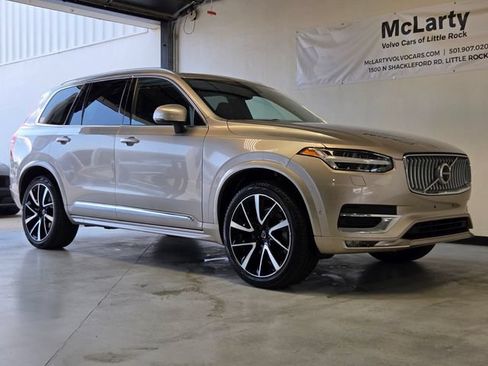 Certified 2023 Volvo XC90 B6 Plus AWD/4WD image 9