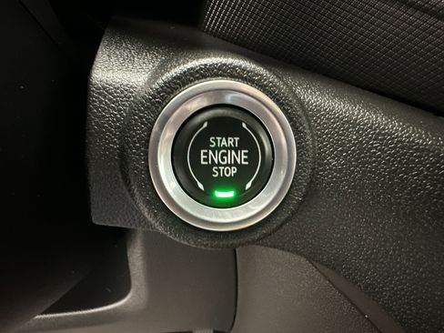 Used 2022 Chevrolet TrailBlazer RS image 24