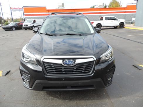 Used 2020 Subaru Forester Limited w/ Popular Package #3 image 4