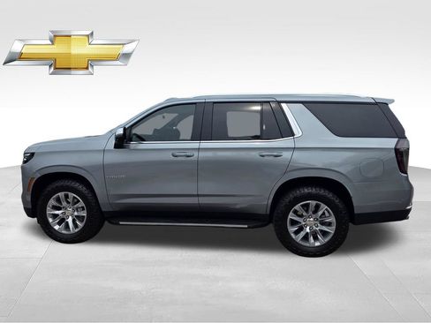 Used 2025 Chevrolet Tahoe Premier RWD image 4