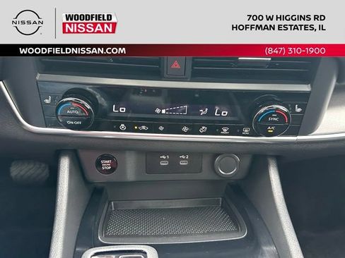 Certified 2025 Nissan Rogue SV w/ SV Premium Package AWD/4WD image 36