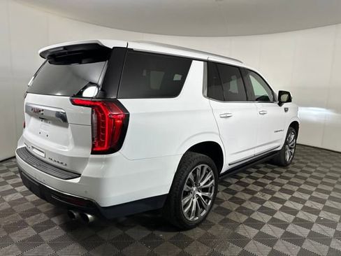 Used 2021 GMC Yukon Denali w/ Denali Premium Package image 3