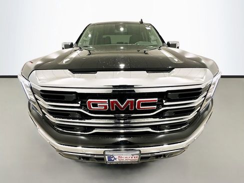 New 2026 GMC Sierra 1500 SLT w/ SLT Convenience Package RWD image 2