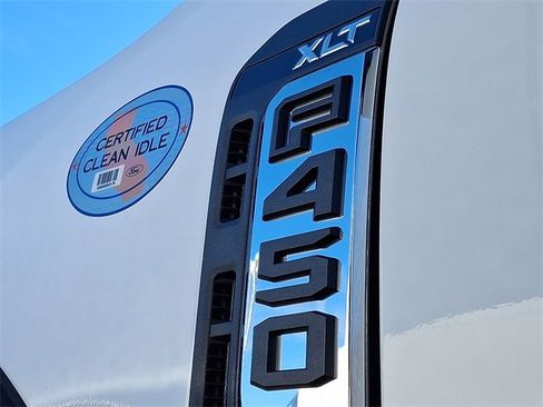 New 2026 Ford F450 XLT w/ XLT Value Package image 4