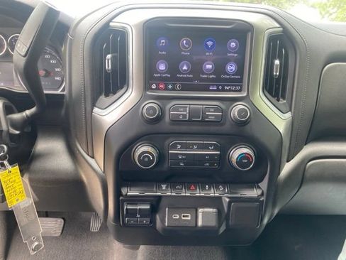 Used 2021 Chevrolet Silverado 2500 LT w/ Z71 Off-Road Package AWD/4WD image 21