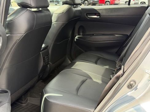 Used 2023 Toyota Corolla Cross XLE w/ Convenience Package FWD image 19