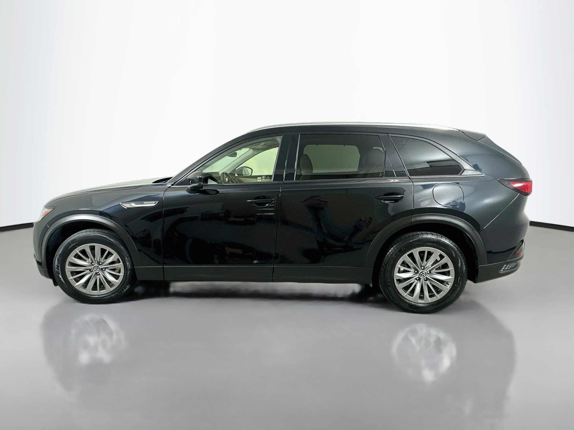 Used 2025 MAZDA CX-90 3.3 Turbo w/ Preferred Package AWD/4WD image 4