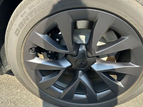 Used 2024 Tesla Model X AWD/4WD image 15